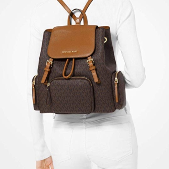 SOLD..Michael Kors Abbey Large Logo Cargo Backpack - Picture 2 of 2